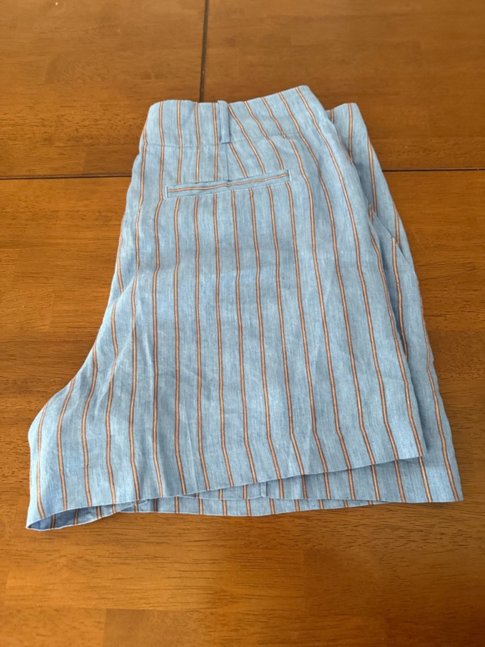 NWT Madewell Pintucked Shorts in Linen, Delphinium Blue Size 10 - Picture 7 of 12